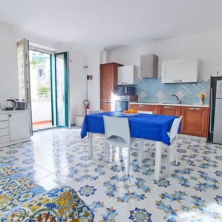 Seashell Apartament *